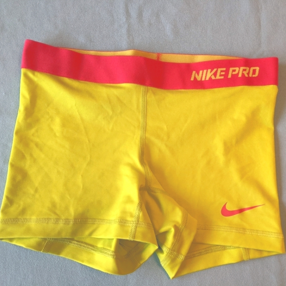 Nike Pro Dri-Fit Spandex 2.5" inseam Shorts S